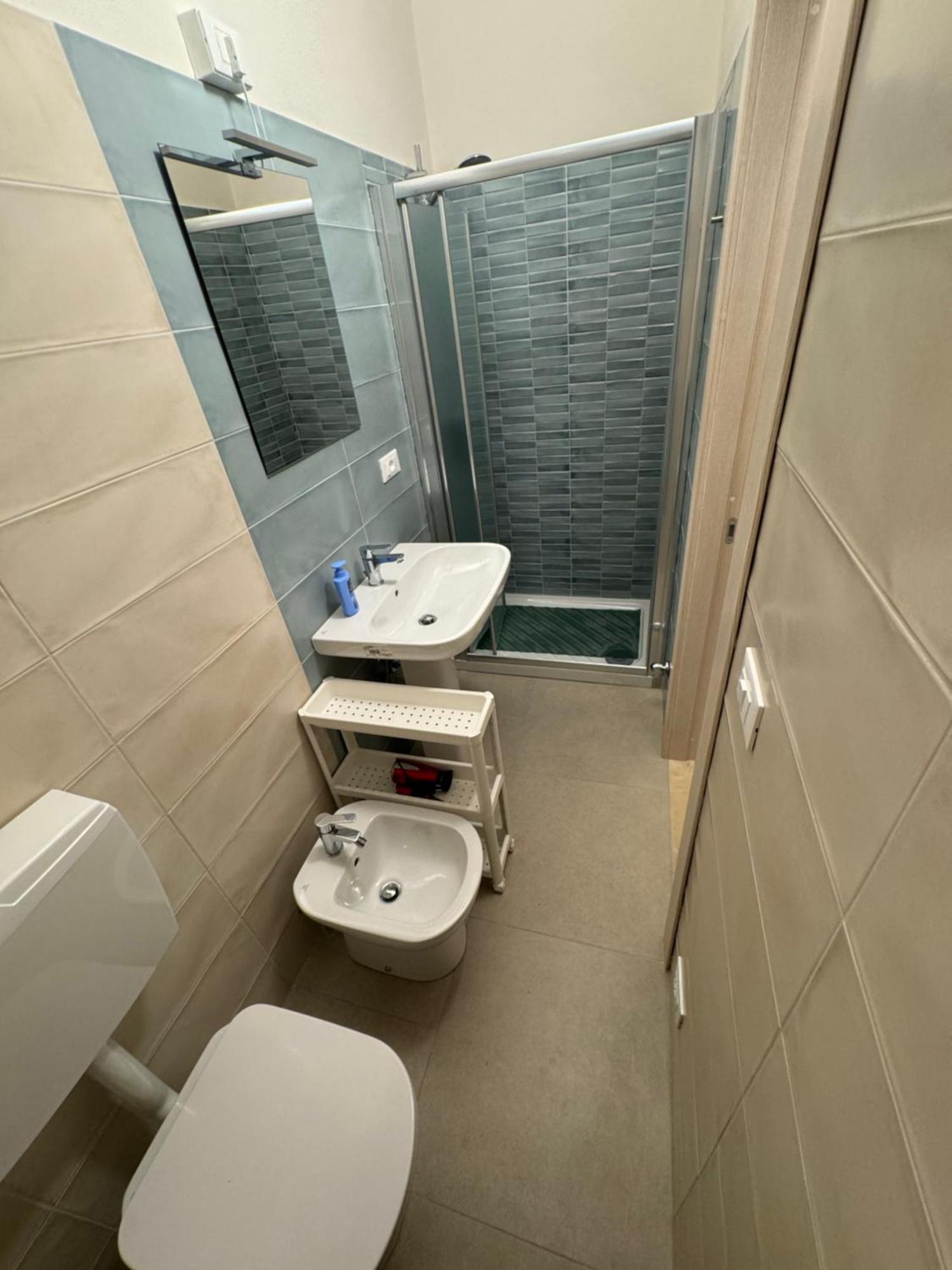 Tirrenia Beach House - Sea Front With Private Beach Сан Ремо Екстериор снимка